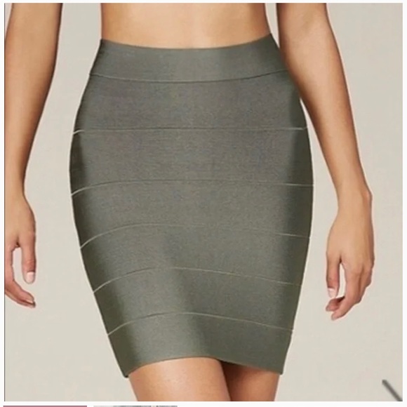 Bebe bodycon army green skirt - Picture 1 of 4